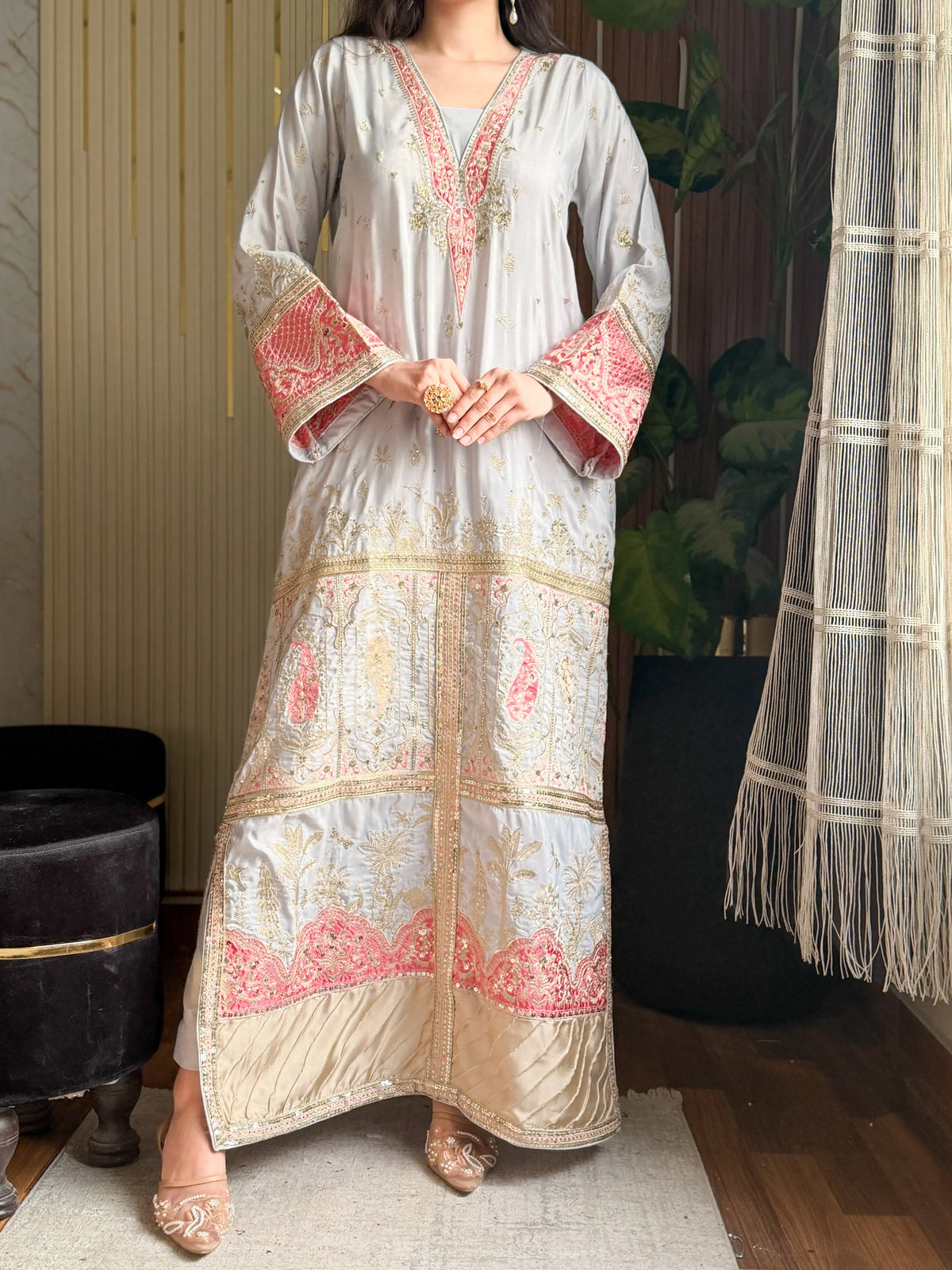 Aiza – Grey Embroidered Viscose Kaftan – Nehal Pret